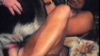 Naked amateur woman deep fucked by a dog